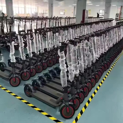Colore personalizzato nero 8.5 Inch 350w Scooter elettrico con 35 Km Long Range e 6-8h di tempo di ricarica