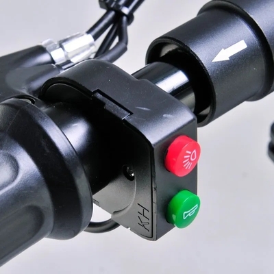 Capacità della batteria 10Ah 350w Scooters elettrici veloci Nero colore personalizzato 2 ruote Kick Electr Scooter Electrico Fold E-Scooter per adulti