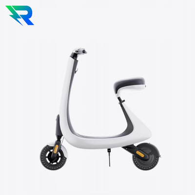 Sedile confortevole luci di corsa e riflettori 55Km / h velocità 8 pollici doppio azionamento scooter elettrico con Bluetooth