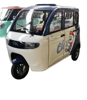 Progettazione spaziosa e capacità di classificazione 15-20° 1000W triciclo elettrico chiuso per anziani