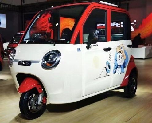 Motocicletta elettrica a tre ruote con carrozzeria chiusa e tensione 60V alimentata da batteria al litio