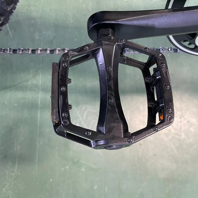 Cornice in acciaio Pneumatico elettrico a grassi Mountain Bike Pit Bike Cruiser Motociclette per adulti Capacità della batteria 15,6 Ah Cornice Materiale Acciaio