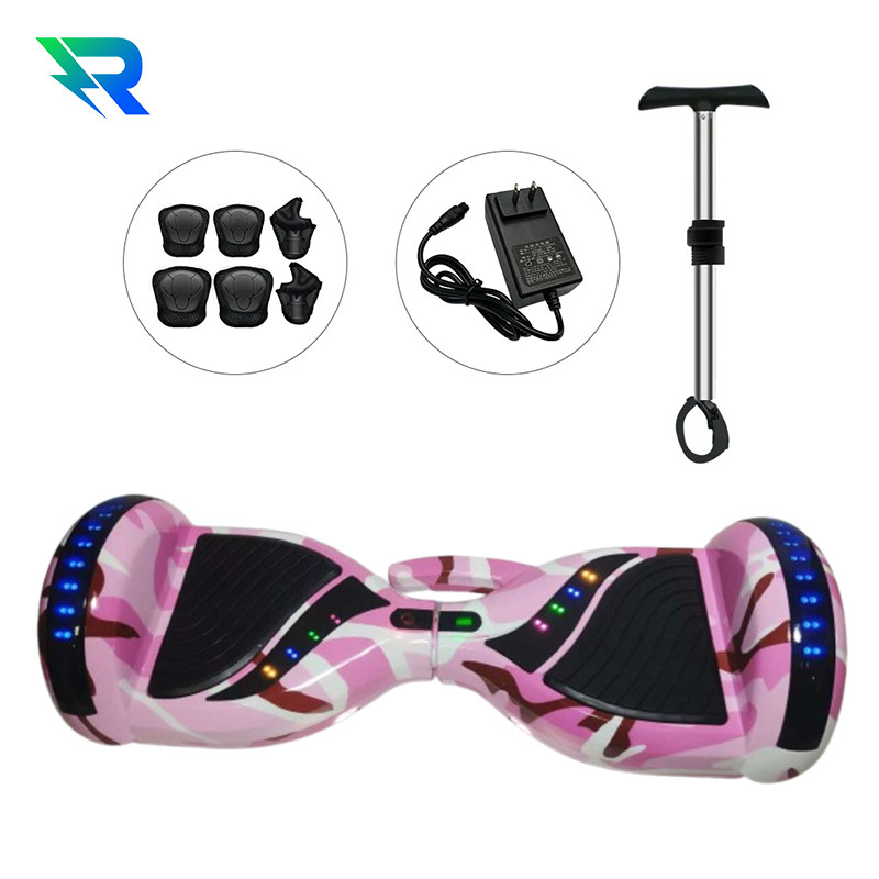 Hoverboard elettrico a due ruote per una guida eco-friendly
